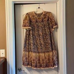 Size 10 short-sleeved lined cotton dress